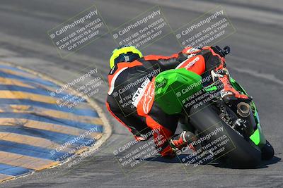 media/Dec-05-2024-Racers Edge (Thu) [[e102e0690b]]/2-A Group/Session 2 Turn 10 Backside/